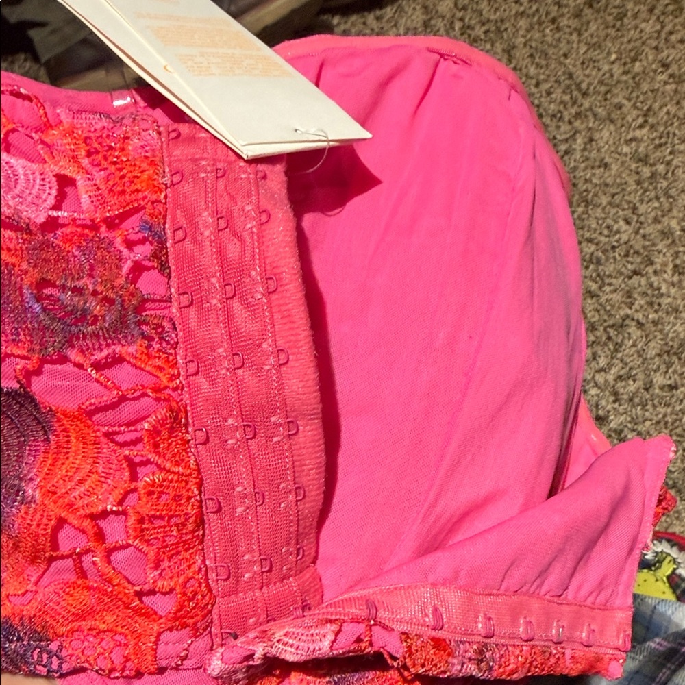 ROCOCO SAND
Corset Top In Fuchsia/Pink - Picture 5 of 10